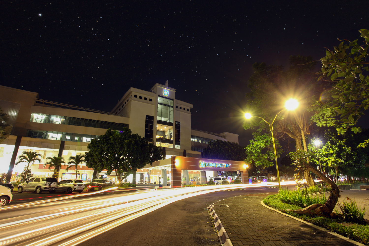 Gedung dan suasana pelayanan RS JIH Yogyakarta